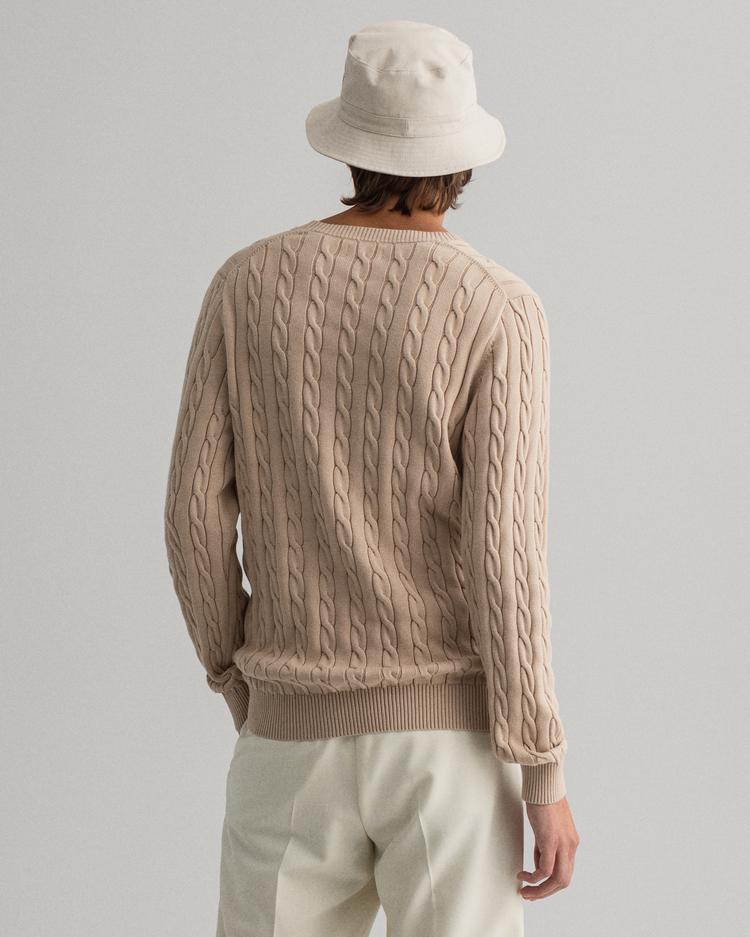 GANT sweter bawełniany o splocie warkoczowym z okrągłym dekoltem - 8050501