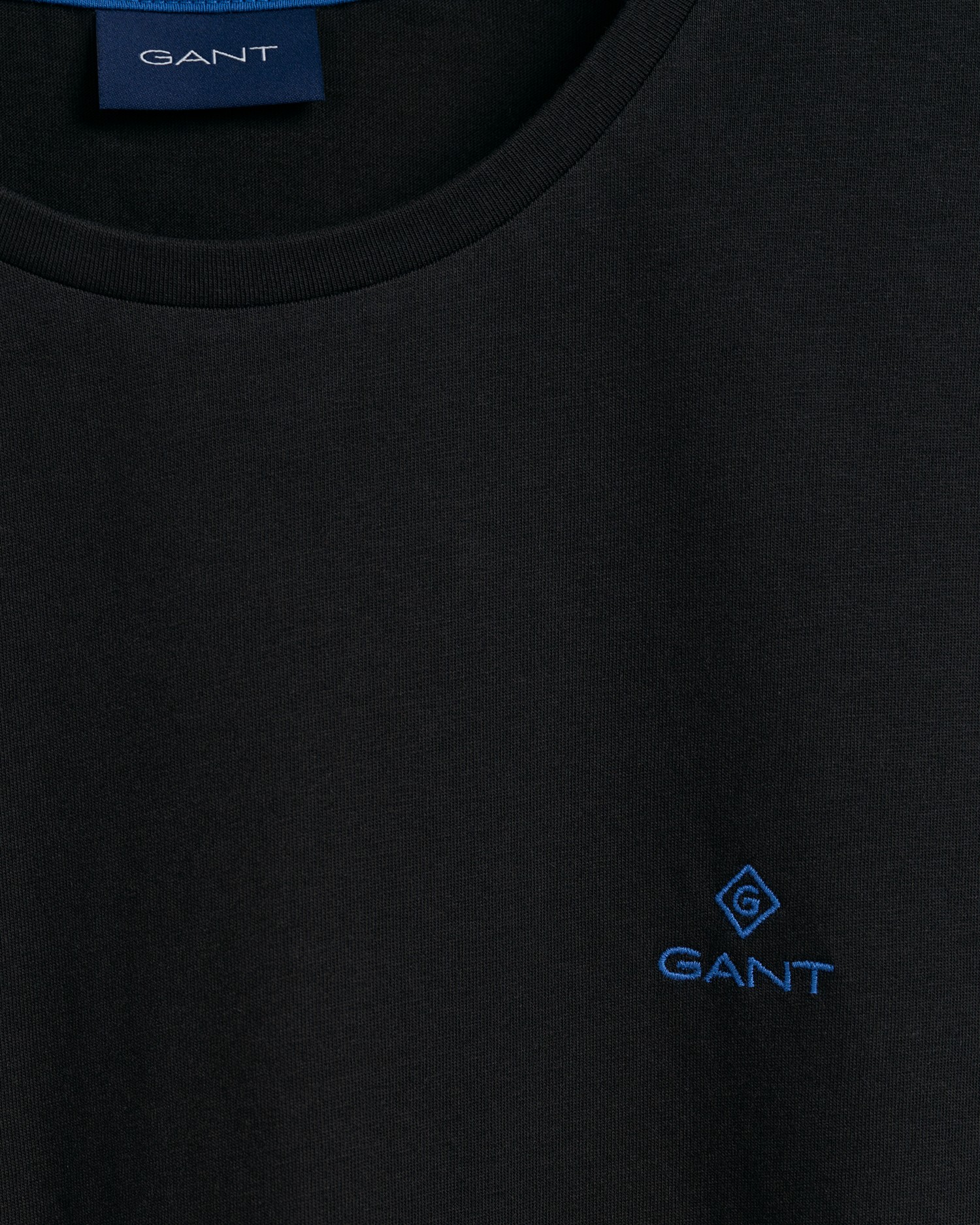 GANT Contrast Logo T-Shirt 2053004 | GANT